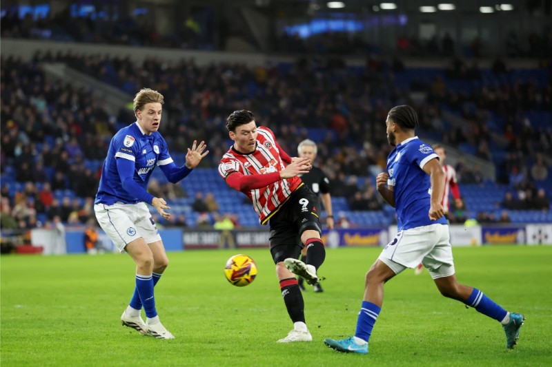 Sheffield Utd gặp khó khi tiếp đón Bolton